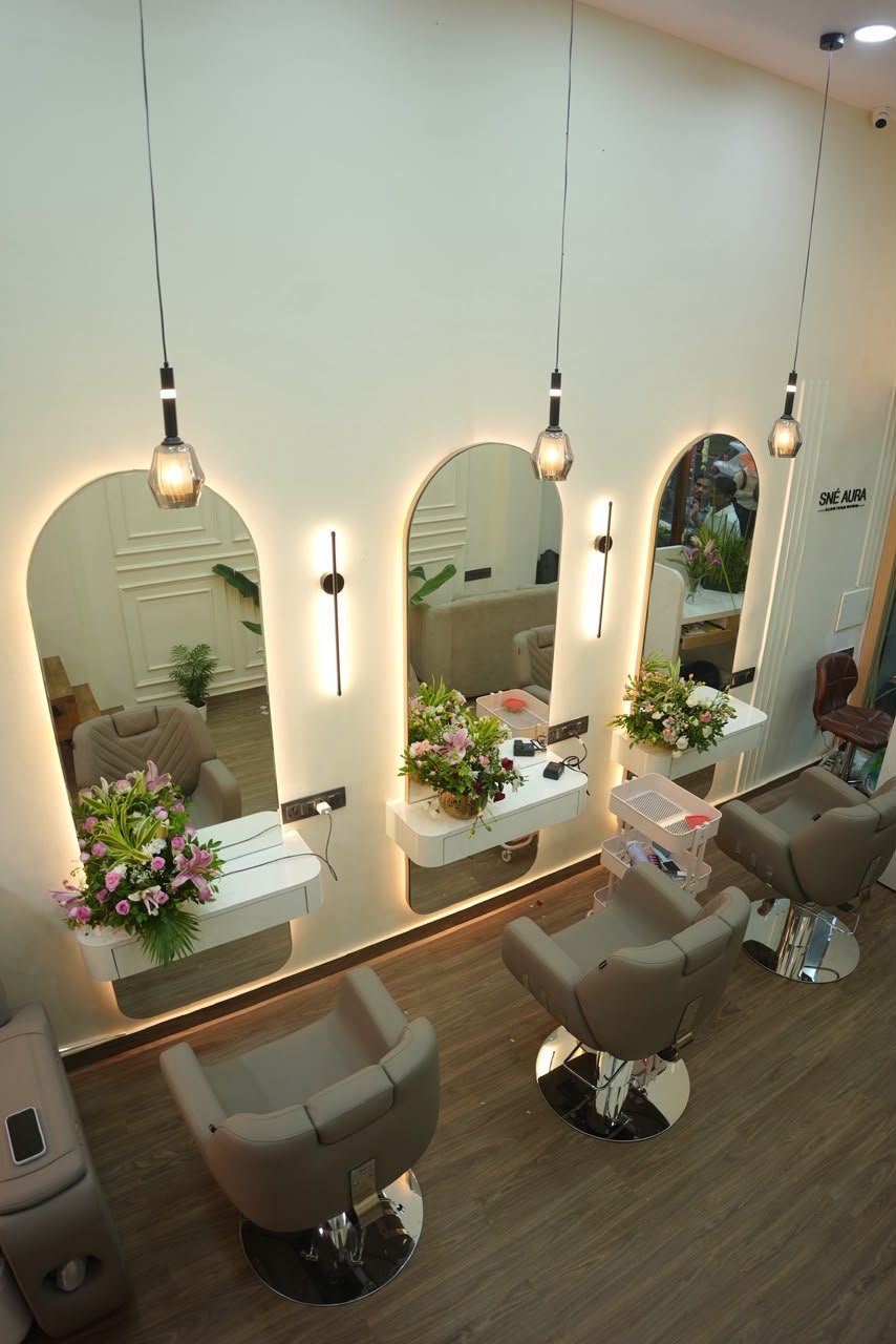 SneAura Salon