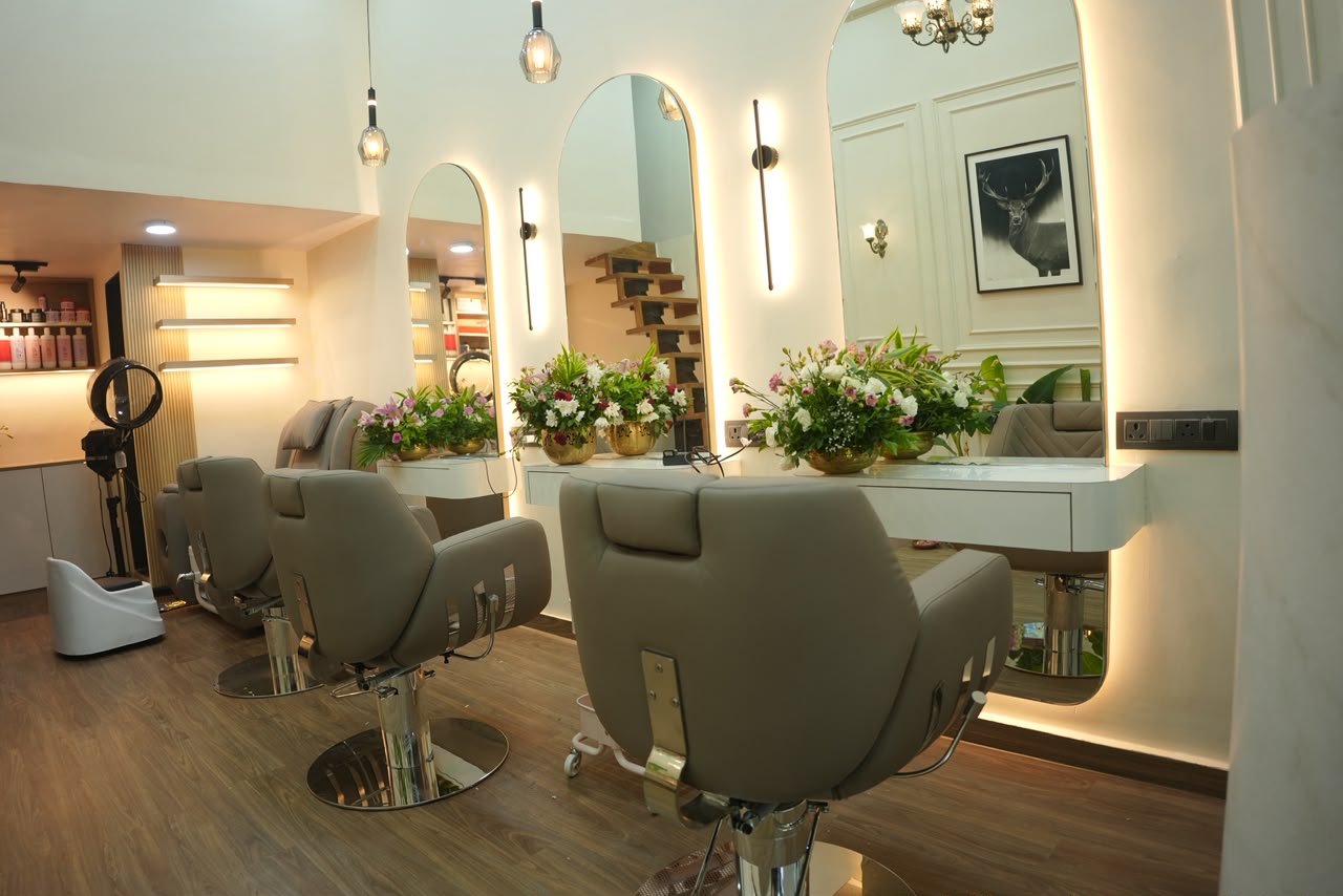 SneAura Beauty Studio