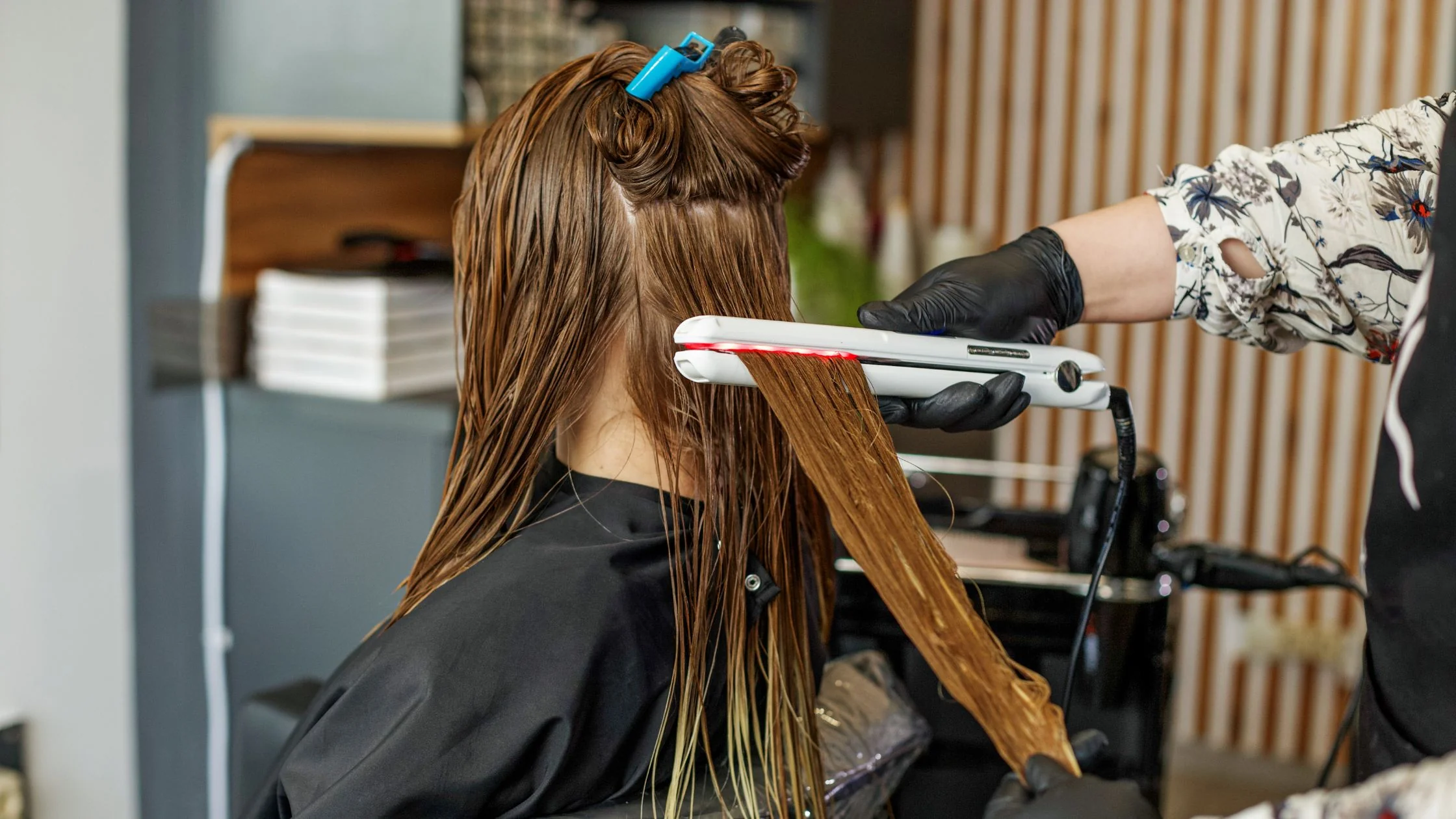 SneAura Styling Session